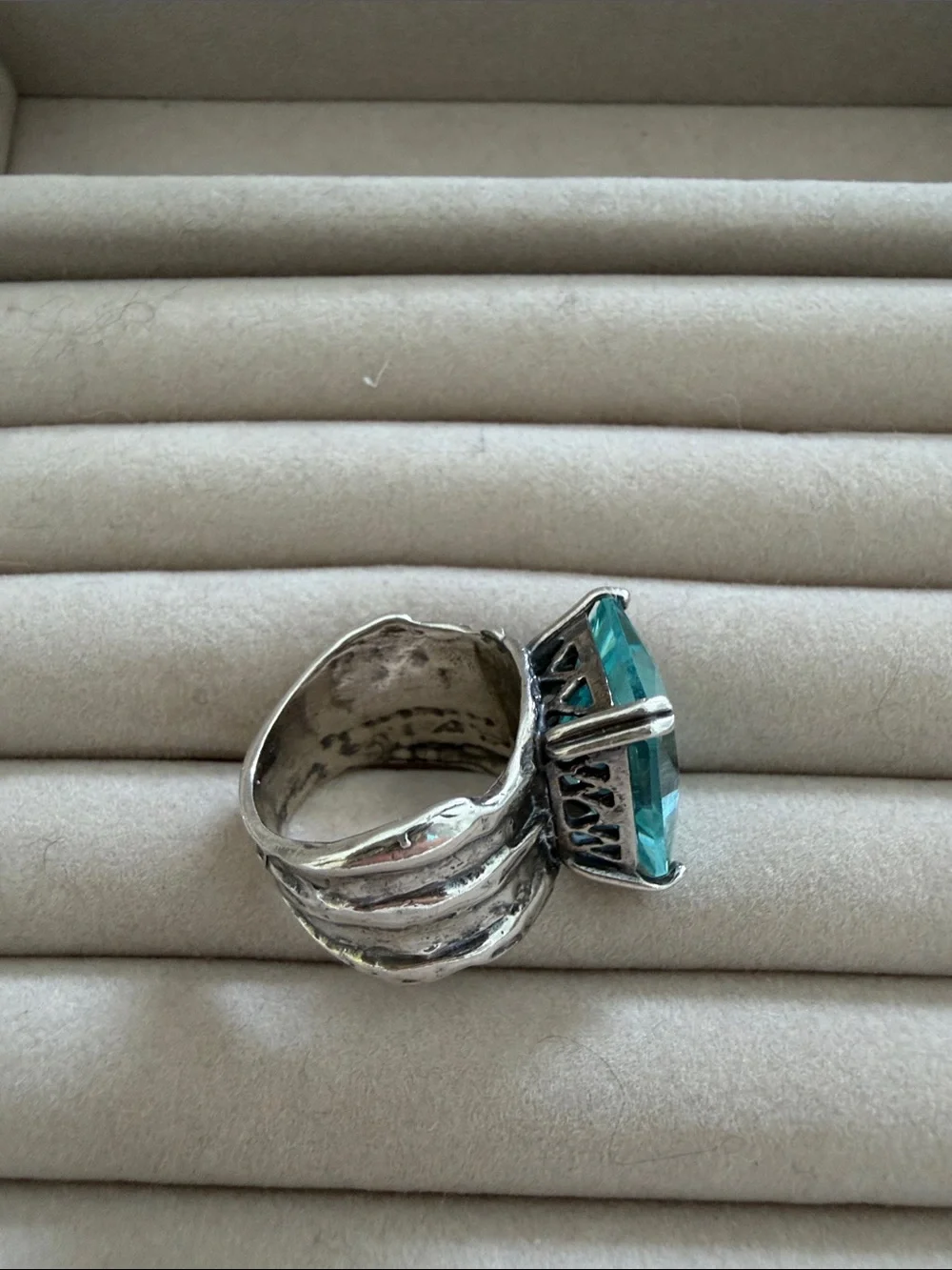 Slipada Sterling Silver ring with Large Aquamarine-Cut Blue Stone. Size  6/7